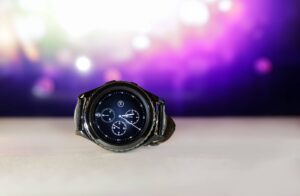 Smartwatch, Samsung, Galaxy, Watch, instellingen, herstart, scherm activeren, raise to wake, oplossing - Tech-hack